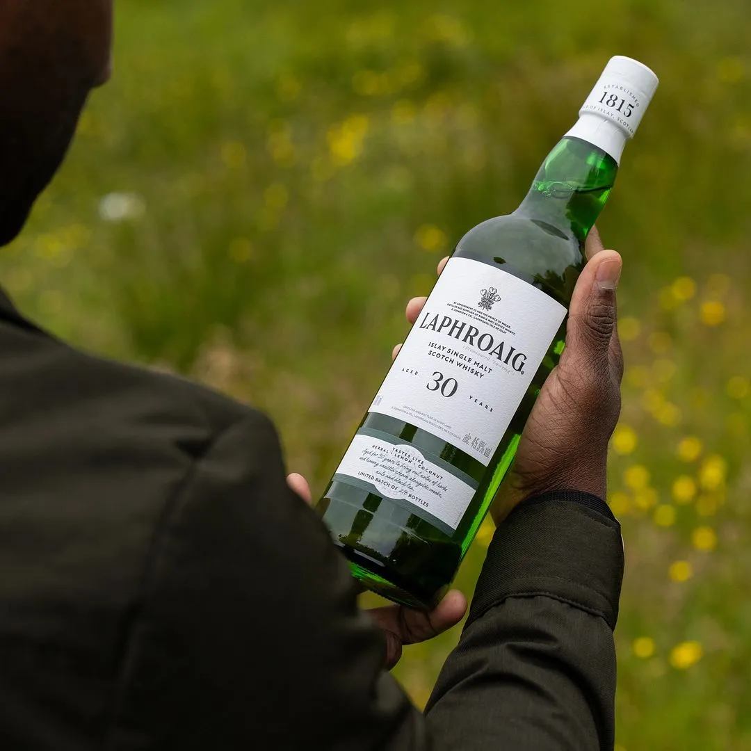 30 Years Old Whiskey Limited Edition | Unique release Laphroaig